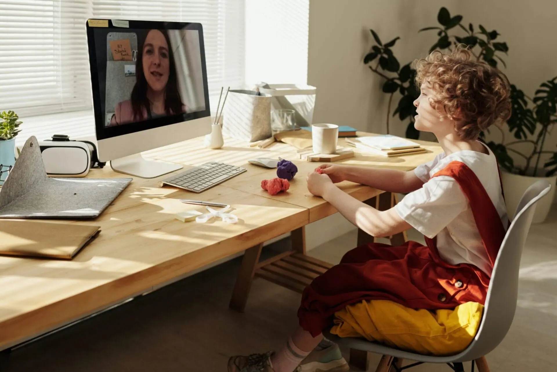 girl using laptop