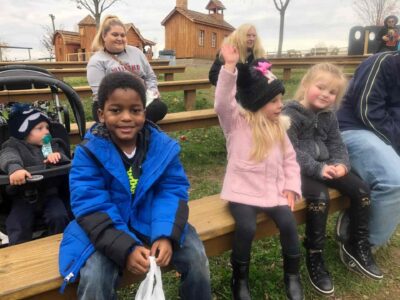 Elementary school students at Roba's Farm